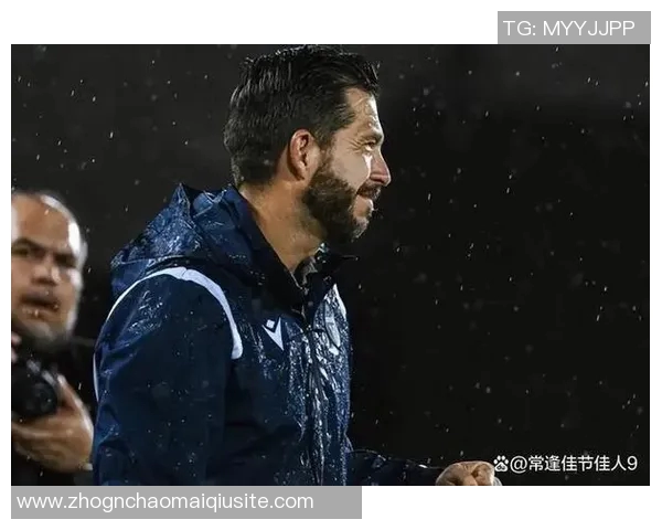 本杰明莫拉先生正式加盟武汉三镇担任一线队主教练开启新篇章